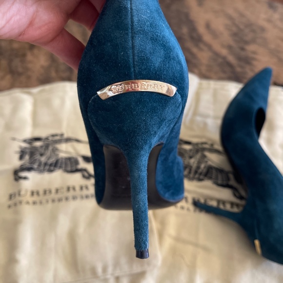 Burberry suede heels - Picture 4 of 5